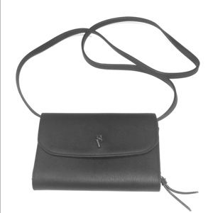 Vera Wang crossbody bag